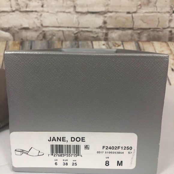 NEW Fergie Jane Slip On Slide Sandals Open Toe Size 8M - Picture 6 of 6